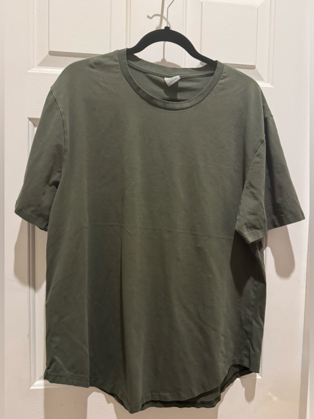 Gym revolution men’s t shirt size XL